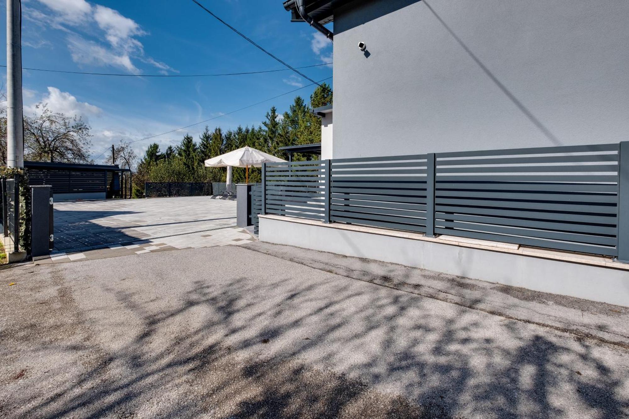 Вілла Relax House Marokis Карловаць Екстер'єр фото